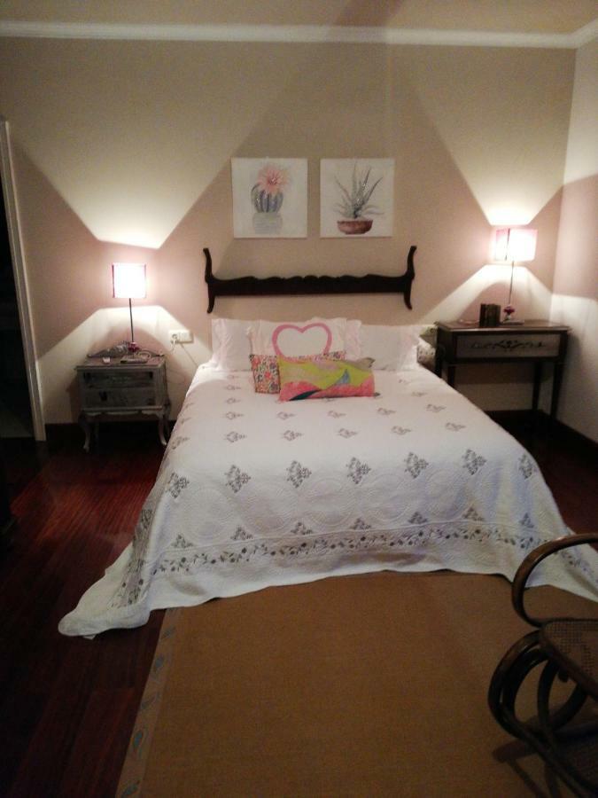 Villa Las Camelias Villanueva De Arosa Oda fotoğraf